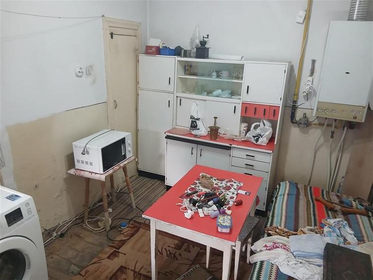 Casă individuală cu 3 camere cu Teren 490 Mp în Central
