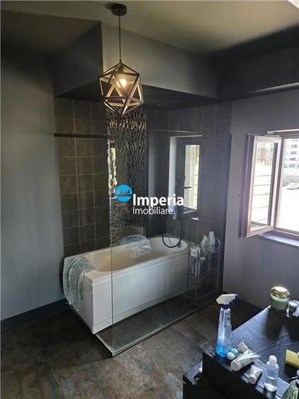 Apartament cu 3 camere decomandat în Copou