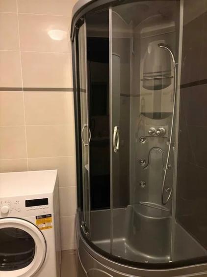 Apartament cu 3 camere semidecomandat, mobilat în Florești