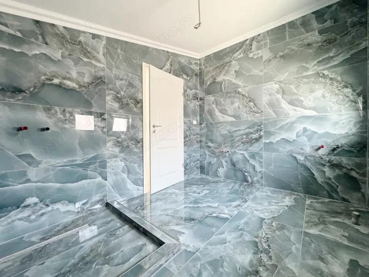Casă cu 5 camere cu Teren 460 Mp în Giroc
