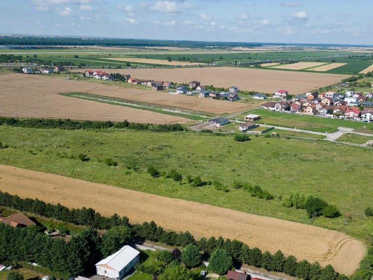 Teren de 435 mp, în Bujac