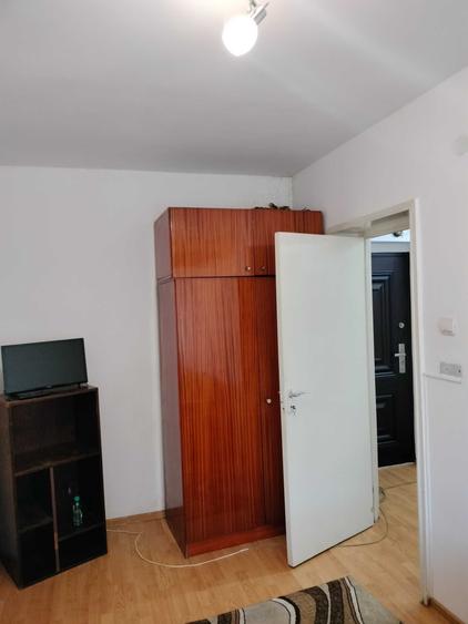 Apartament cu 2 camere decomandat în Tudor