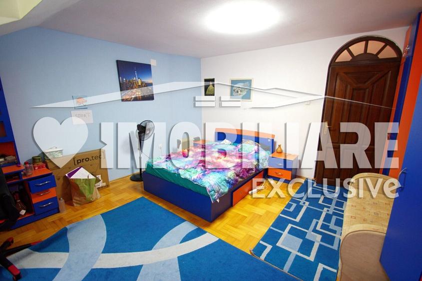 Casă individuală cu 8 camere cu Teren 1174 Mp în Șagului