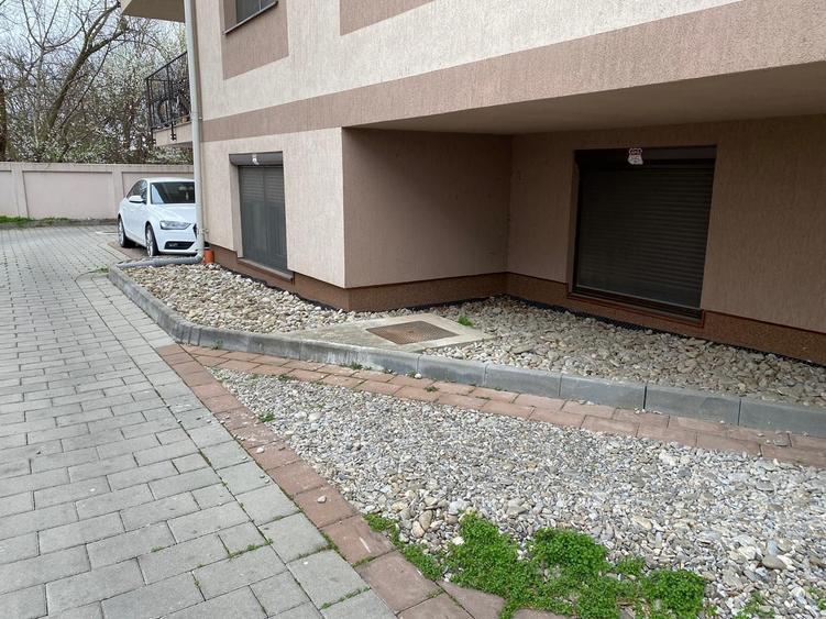Spațiu comercial, de 96 mp, în Dobroești