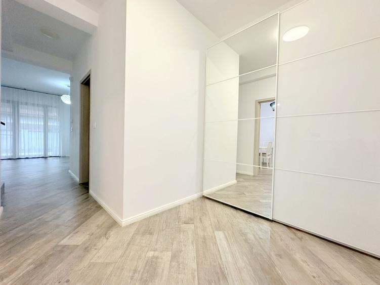 Duplex cu 4 camere cu Canalizare în Dumbrăvița