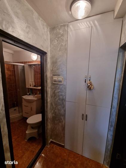 Apartament cu 2 camere semidecomandat în Central