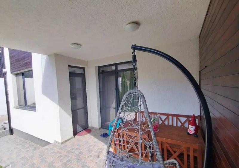 Duplex cu 4 camere cu Canalizare în Popas Păcurari