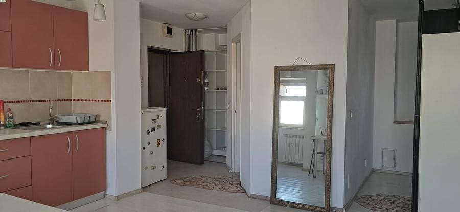 Garsonieră semidecomandată în Vitan