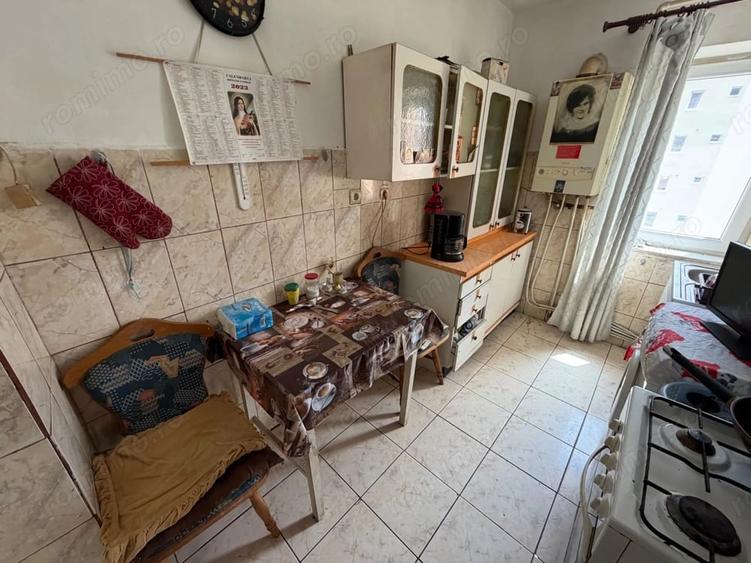Apartament 2 camere, etaj 7 - zona Cetate - 4