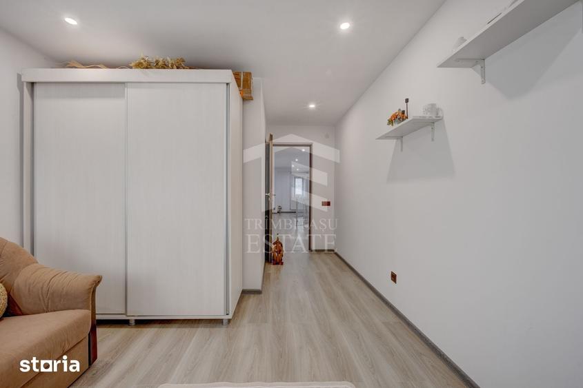 Vila 342 mp cu piscina ?i 800 mp teren / 4 dormitoare / Plea?a - 16