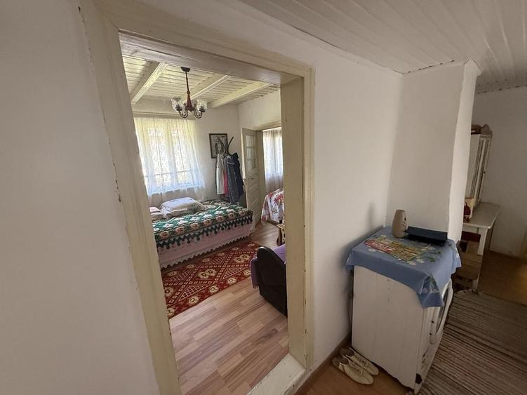 Casă cu 3 camere în Cornu