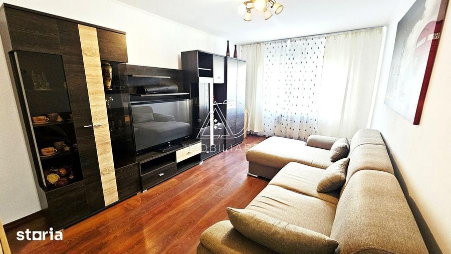 Apartament cu 3 camere în 9 Mai