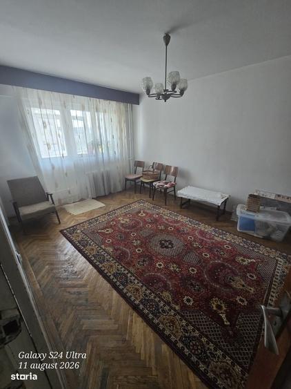 Apartament cu 4 camere decomandat în Nord