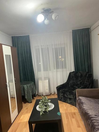 Garsonieră nedecomandată în Exterior Vest