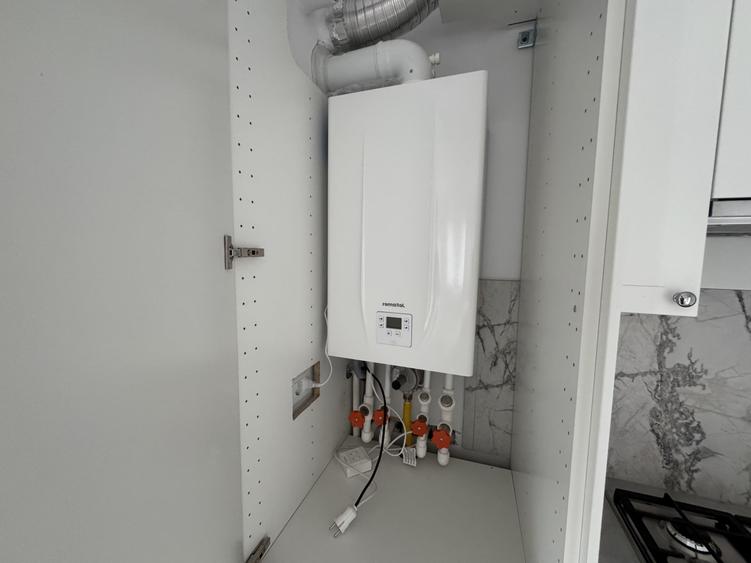 Apartament cu 2 camere decomandat, mobilat în 1 Decembrie