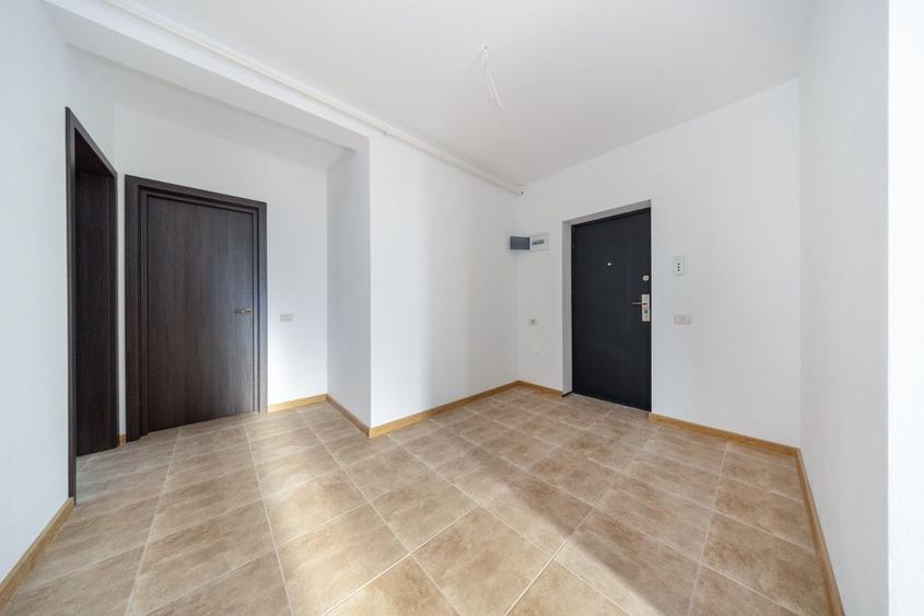 Apartament cu 3 camere decomandat în Sânpetru
