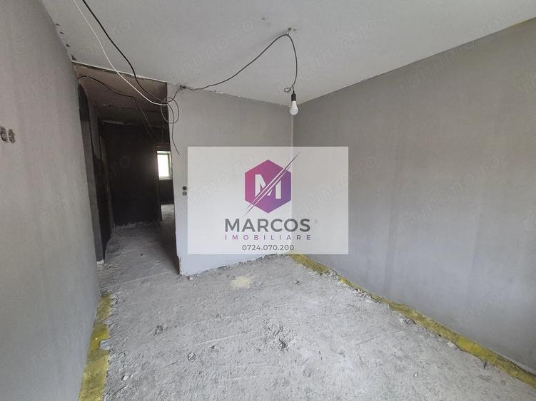 Apartament cu 3 camere decomandat în Cuptoare (Reșița)