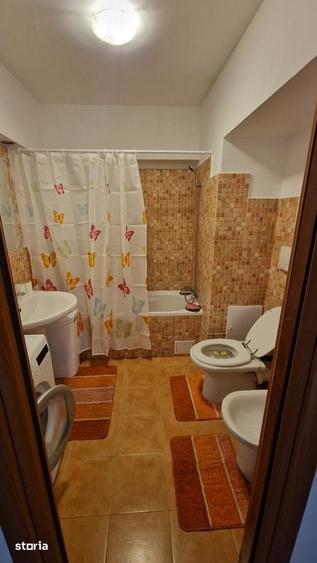 Apartament cu 2 camere decomandat în Moșilor