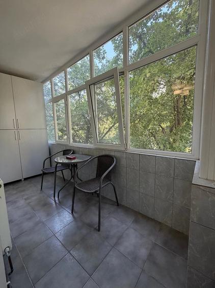 Inchiriere apt 3 camere, situat in Galati, pe Faleza, etaj 2, mobilat si utilat - 13