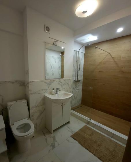 Apartament cu 2 camere semidecomandat în Florești