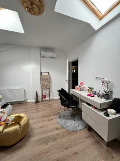 Apartament cu 3 camere decomandat în Gorjului