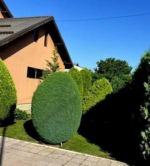 Casă cu 4 camere în Băicoi