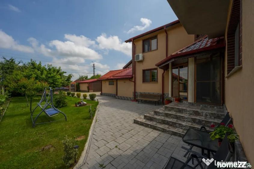 Casă cu 7 camere cu Teren 750 Mp în Afumați