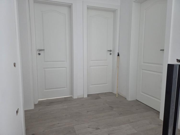 Casa de vanzare Mosnita direct proprietar 5 camere,+tva - 8