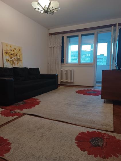 Apartament cu 2 camere semidecomandat în Gorjului