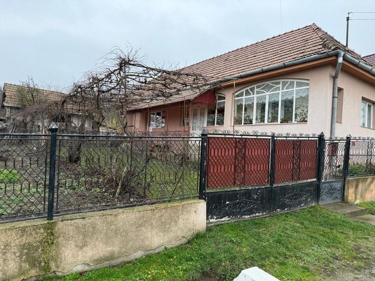 Casă cu 2 camere în Central