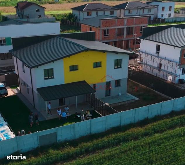 Casă cu 4 camere cu Teren 350 Mp în Vidra