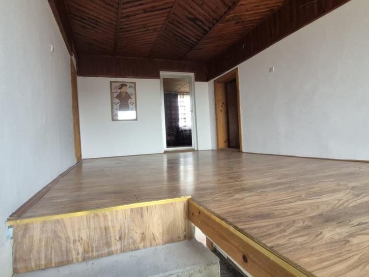 Casă individuală cu 7 camere cu Canalizare în Becicherecu Mic