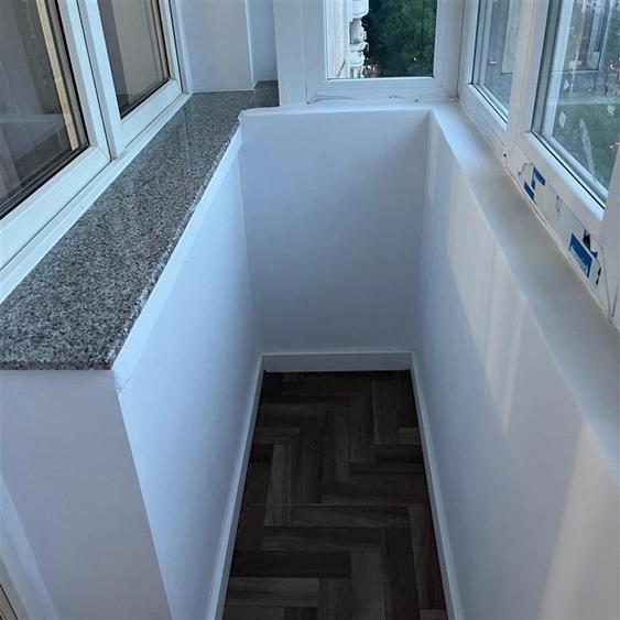 Apartament cu 2 camere decomandat, mobilat în Decebal