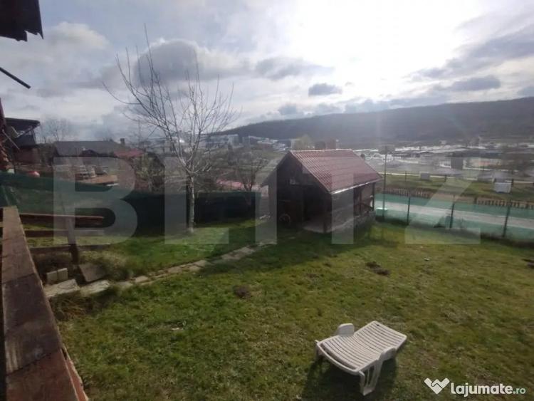 Casă cu 4 camere cu Canalizare în Beclean