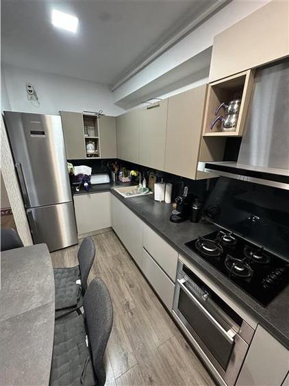 Apartament cu 2 camere decomandat în Băneasa