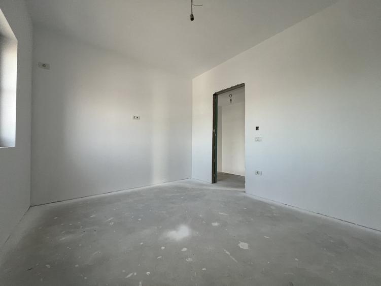 Duplex cu 4 camere cu Canalizare în Urseni