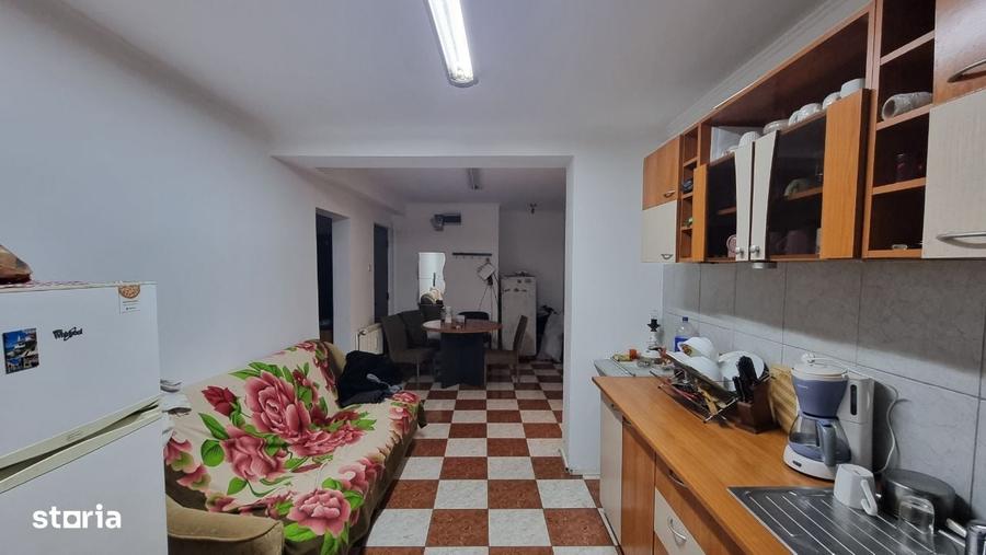 Apartament cu 4 camere decomandat în Militari
