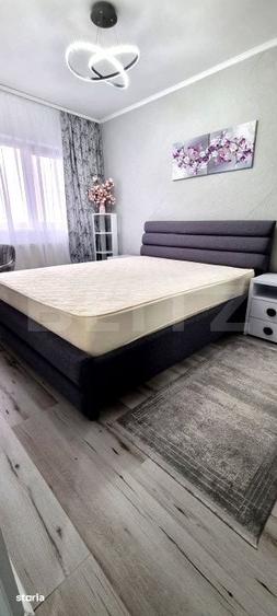 Apartament cu 3 camere decomandat în Micro 4