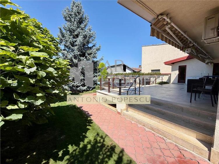 Casă individuală cu 4 camere cu Piscina în Central