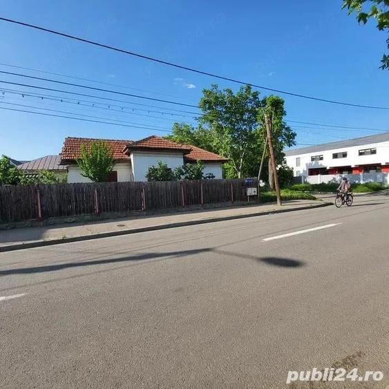 Casă cu 3 camere cu Teren 132 Mp în 23 August