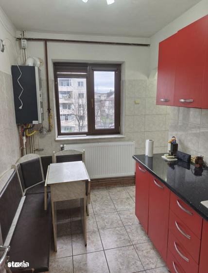 Apartament cu 3 camere decomandat în Nord
