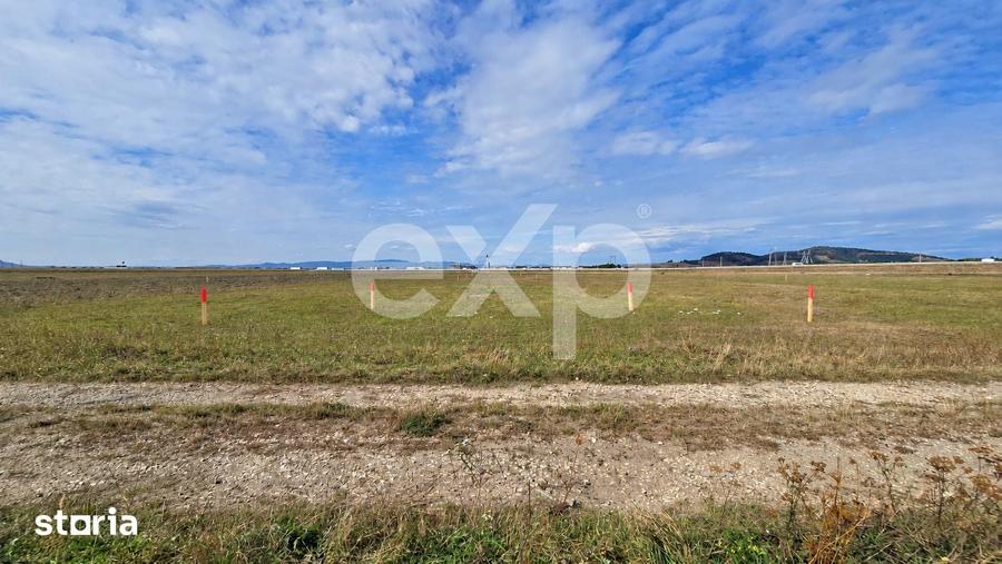 Teren de 6753 mp, în Sânpetru