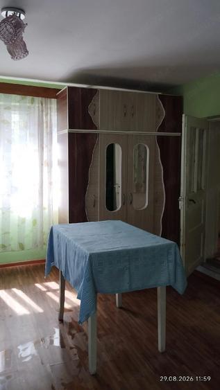 Casă cu Teren 1900 Mp în Sascut