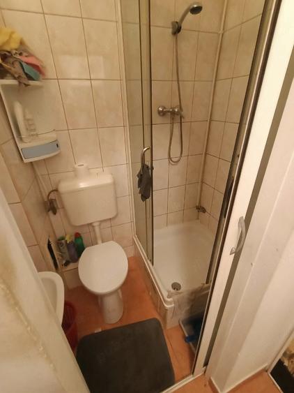 Garsonieră decomandată în Lipovei