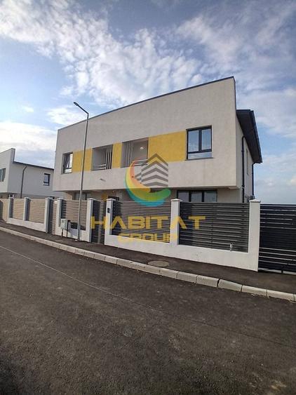 Casă cu 4 camere cu Canalizare în Vidra