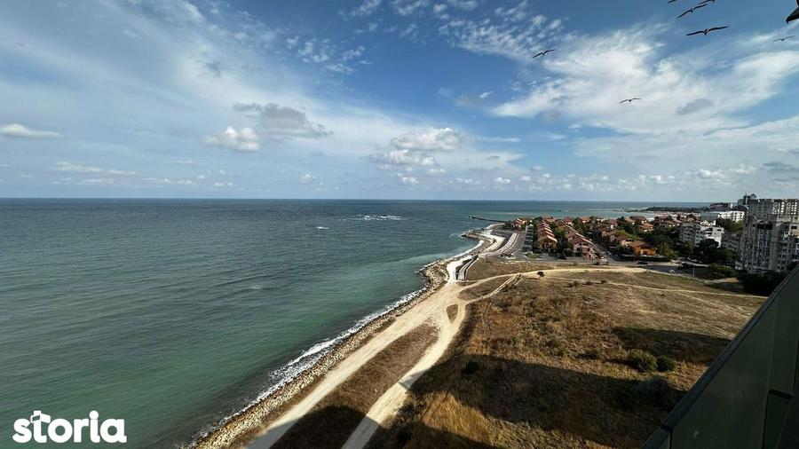 Apartament cu 5 camere în Faleza Nord