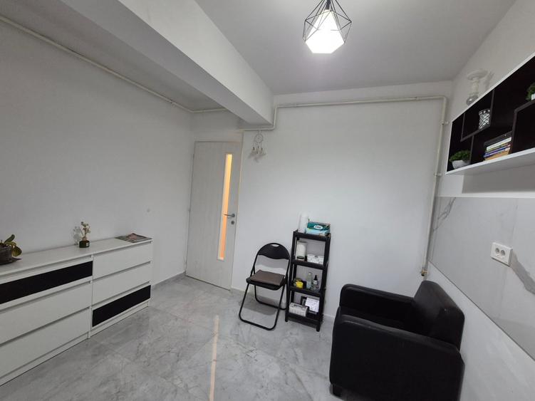 Garsonieră decomandată în Valea Adâncă