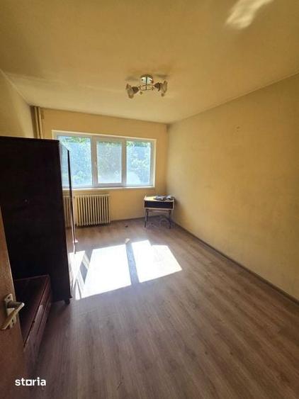 Apartament cu 2 camere decomandat în Vest