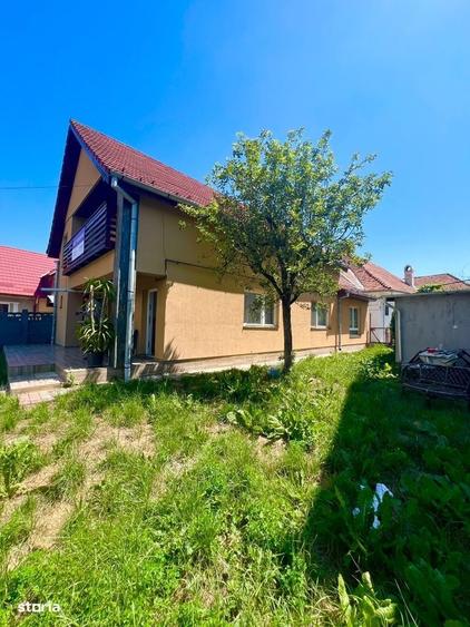 Casă cu 4 camere în Central