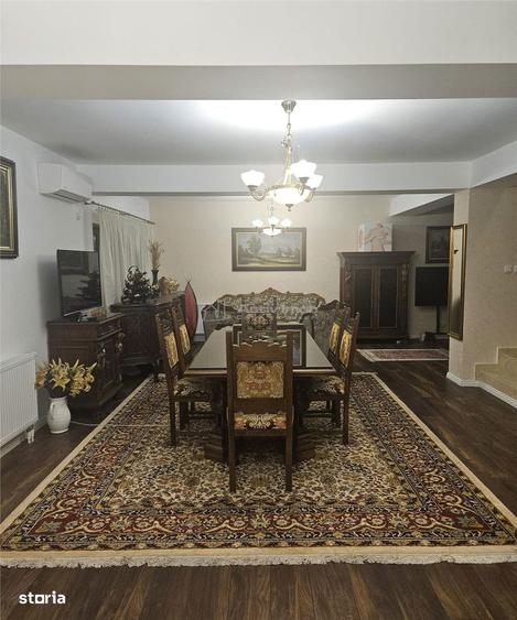Casă cu 4 camere cu Teren 100 Mp în 1 Decembrie